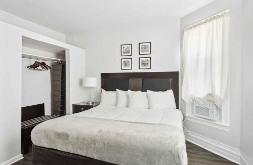 Mexicantown - Southwest Detroit House | Detroit 3BR Retreat w/Wi-Fi + Street Parking