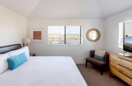 Rio del Mar Hotel | DLX Ocean View 2 BD Villa
