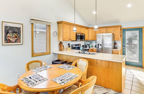 Grand Junction Cottage | Dock & Gazebo! Lakefront Duplex Near South Haven
