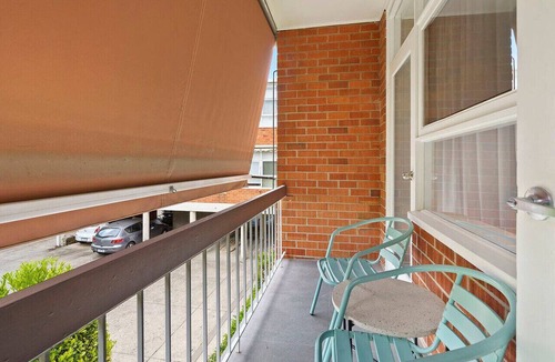 St. Kilda East Apartment | Domi Rentals - The Meadow Apartment