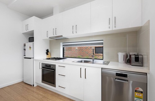 Clayton South Villa | Domi Rentals - The Wordsworth Residence