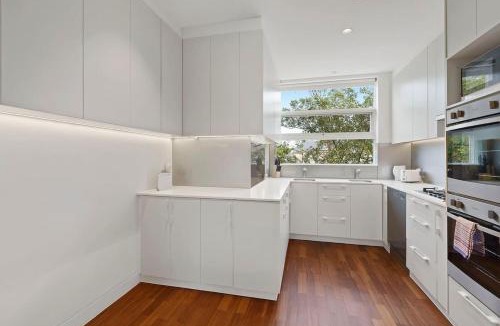 St. Kilda East Apartment | Domi Rentals - The Meadow Apartment