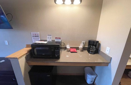 Spring Brook Hotel | Double Queen Hotel Room @ Spring Brook Resort
