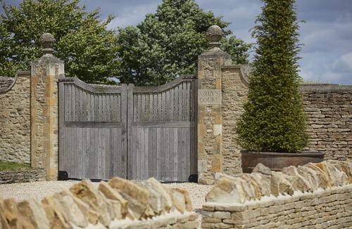 Southrop Cottage | Dovecote| Luxury Cotswold Cottage | Sleeps 6