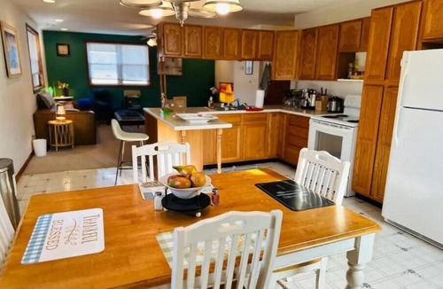 New Philadelphia Apartment | Dover Tower