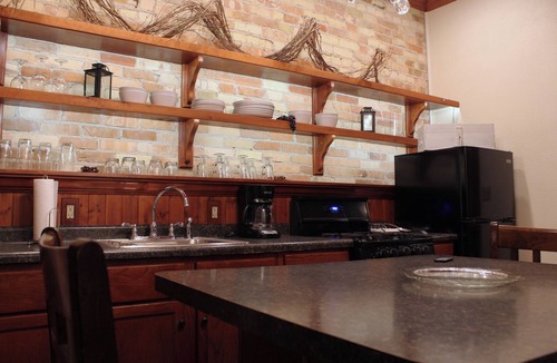 Lake Odessa Apartment | Downtown Lake Odessa's Apartment On 4th