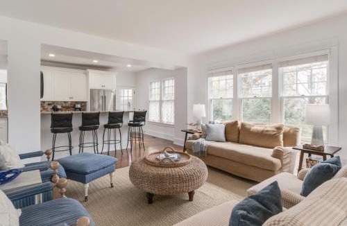 Saugatuck House | Downtown Retreat with Cottage & Private Yard