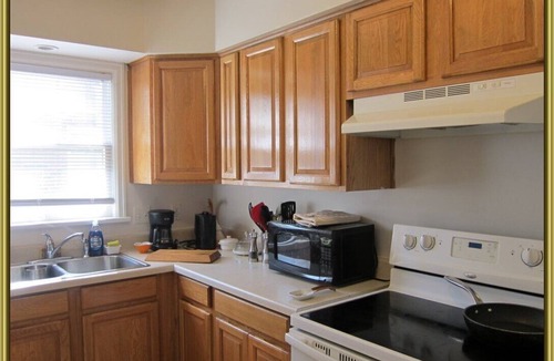 Toledo Apartment | Dragons Roost a cheerful 2 bedroom home in Toledo