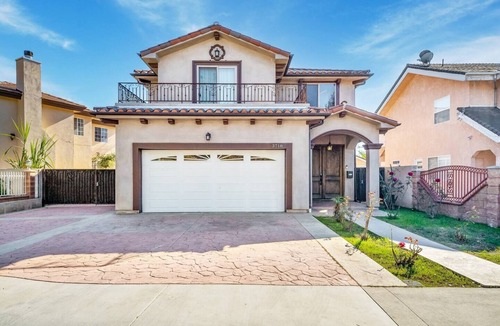 Hawthorne House | Dreamscape LA - Main House Only