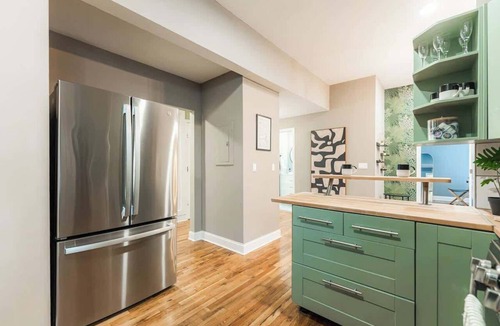 Kenwood Apartment | Dwellish Rentals - Hyde Park Luxury Stay 5BR Near Lake & UChicago