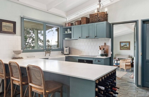Main Ridge House | Eagle Rise - Stunning views through the vineyard