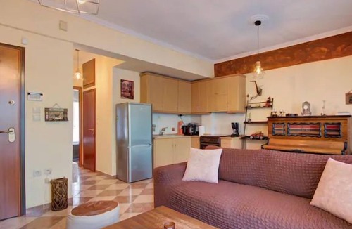 Kalamaria Apartment | East City Living Apt - Netflix, Vesta Philoxenia