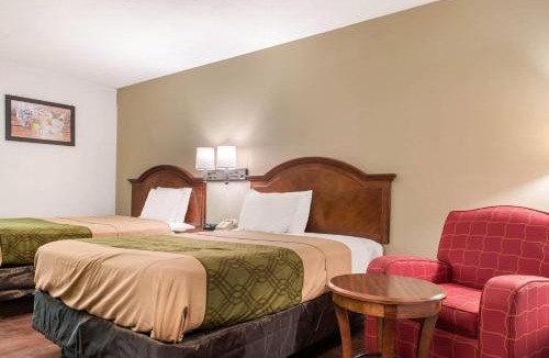 Holland Hotel | Econo Lodge Holland - Toledo