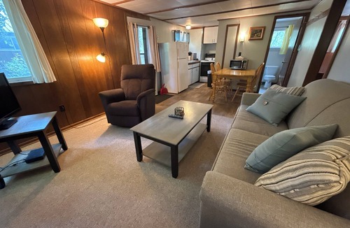 Ontonagon Cottage | Edelweiss at Miller's Cottages