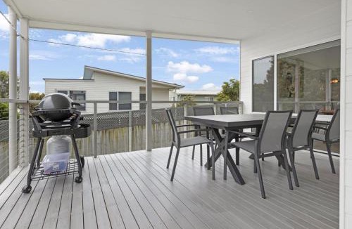Lake Tyers Beach House | Eleebana