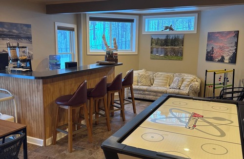Traverse City Apartment | Elegant 2 bedroom apartment on 10 wooded acres outside Traverse City MI