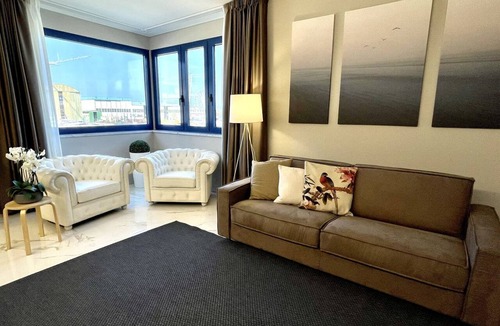 Viareggio Apartment | Elegant flat on the second floor with lift with modern fittings and large windows with a splendid view over the Viareggio dock just a few minutes' walk from the promenade and the sea.Elegantly furnished, it consists of two tastefully furnished double bed