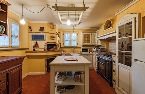 Capannori Villa | *Elegant Villa*with Private Park-10 min from LUCCA