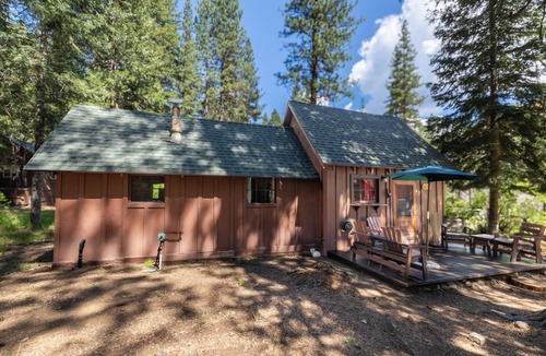 Blairsden-Graeagle Cabin | Elevated Eagle’s Nest Cabin at Camp Layman | Spacious Mountain Overlook