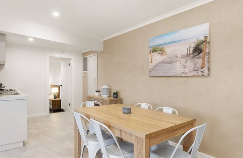 Mount Martha House | Ellerina Sea Vista | Stunning Views with Pool and Sauna