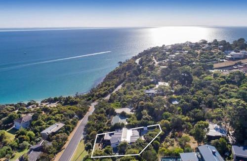Mount Martha House | Ellerina Sea Vista Stunning views pool sauna and alfresco entertaining