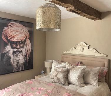 Henley-in-Arden House | Entire Georgian luxury house - 3 Storey- High St Henley-in-Arden -Two bedrooms-Sleeps 4 people Close to Stratford upon Avon - Warwick - Solihull - NEC