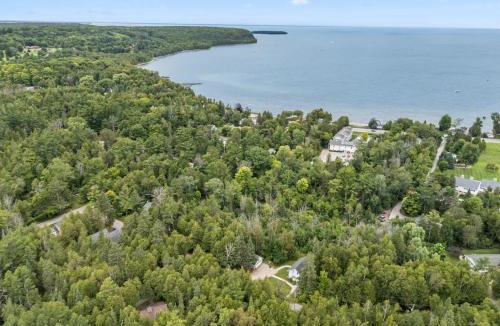Ephraim House | Ephraim Retreat- secluded getaway near village