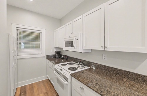 Bay Harbor Condo | Experience comfort in Maritime Lakeview Suite 406, a 2-bedroom condo in Bay Harbor.