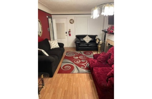 Detroit House | Experience Motor City like a true native