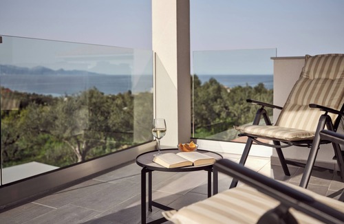 Psarou Villa | Experience Zakynthos Breathtaking Sunset from Your Private “Pigeon Nest Villa”