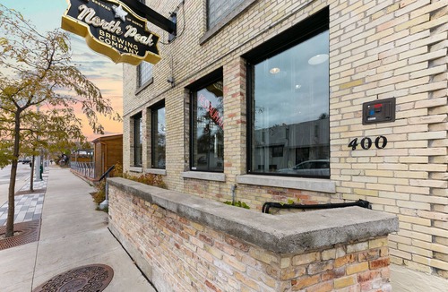 Traverse City Condo | Exquisite 3BDR Penthouse in Downtown TC