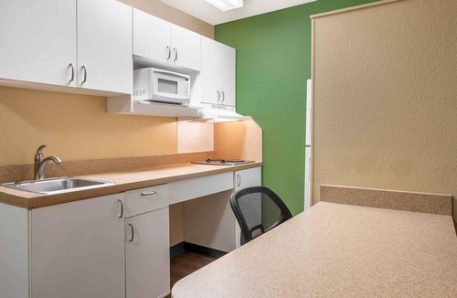 Holland Hotel | Extended Stay America Suites Toledo Holland