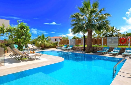 Kavros House | für 31 Personen in Draia, Kreta (West-Kreta) by Interhome