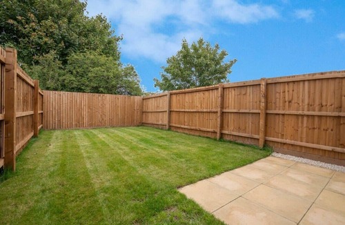 Smethwick House | Fabulous 3 Bedroom Home in Birmingham with Garden