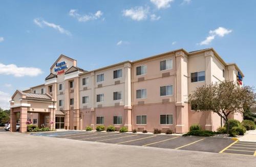 Maumee Hotel | Fairfield Inn & Suites by Marriott Toledo Maumee