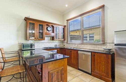 Warrnambool House | Fairholme Townhouse