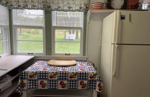 Egg Harbor Cottage | Fall Festivals! Secluded true waterfront! Sleeps uo to 12, dogs, great rates