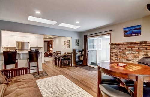 Montgomery Estates Cabin | Family Friendly Cabin Near Heavenly Ski Resort in South Lake Tahoe