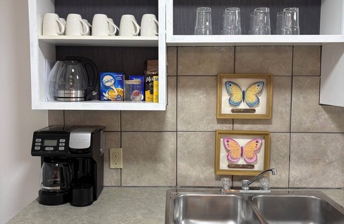 Canyon Meadows House | Family Friendly/South YYC