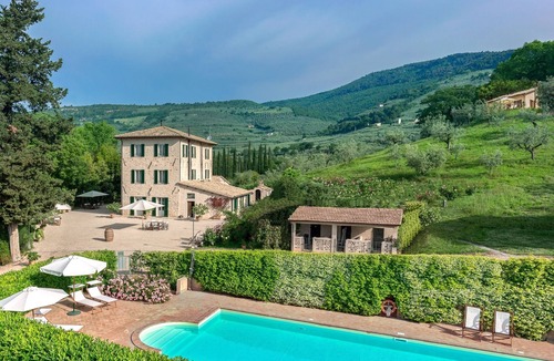 Spello Apartment | Farmhouse holidays in Umbria, the green heart of Italy, amongst art and nature.