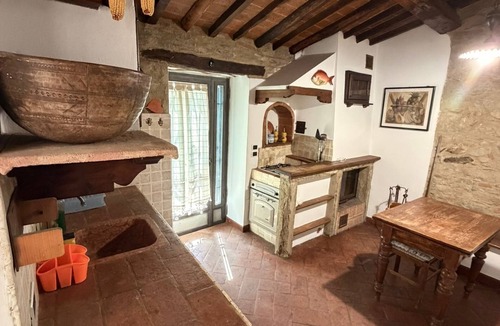 San Godenzo House | Farmhouse Il Colle - Rustic apartment surrounded by greenery with swimming pool