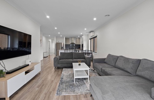 North Wonthaggi House | Fault Getaway - Linen Included