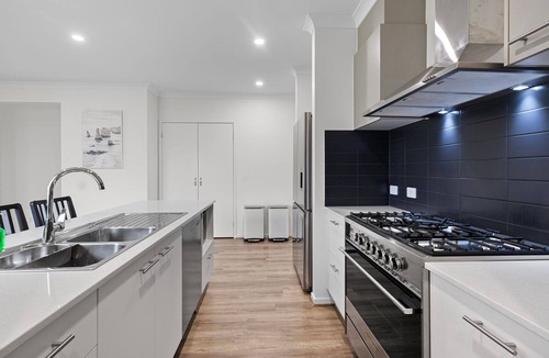 North Wonthaggi House | Fault Getaway - Linen Included