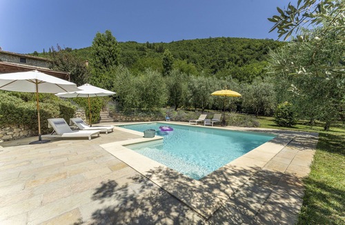 Vaiano Villa | Fienile di Fabio by Geco Vacation Rentals