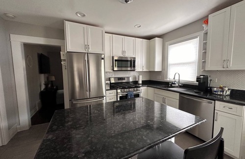 Downers Grove Apartment | First floor apartment DT Downers Grove