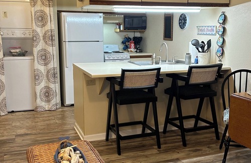 Oak Harbor Condo | First Floor Lake Erie GreenCove Condo w Boat Slip for Fishing or Bird Watching