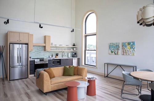 Traverse City Condo | Flat 301 Front and Union