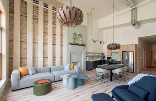 Traverse City Condo | Flat 302 Front and Union