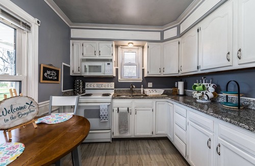 Brighton House | Fonda Lake Bungalow