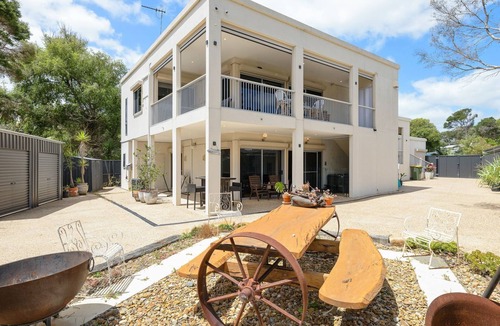 Grantville House | Foreshore Retreat in Grantville